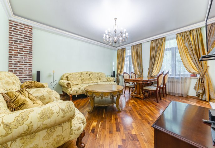 Пречистенка (Мал.Левшинский пер., 14/9 стр.1)