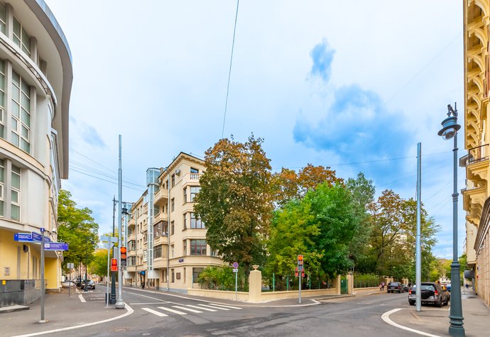 Пречистенка (Мал.Левшинский пер., 14/9 стр.1)