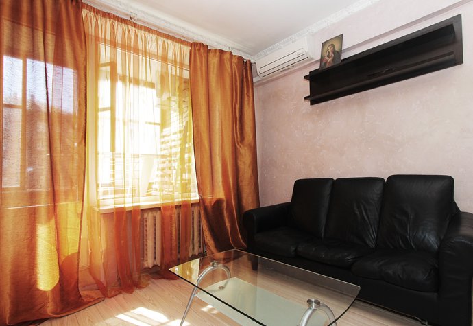 Приютский переулок, 3