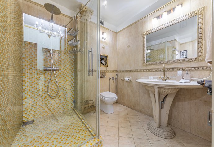 Пречистенка (Мал.Левшинский пер., 14/9 стр.1)