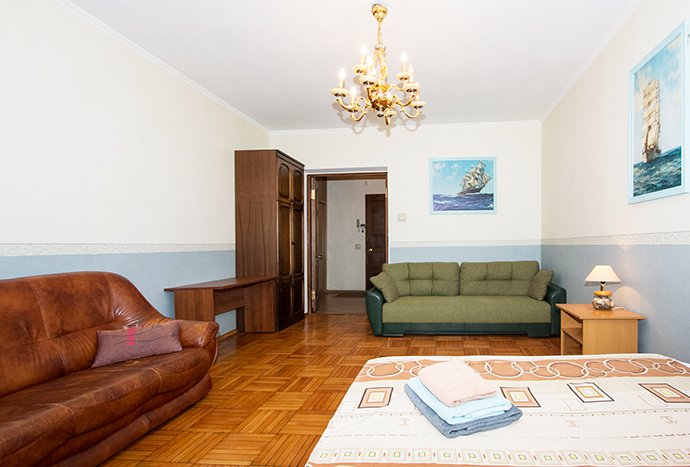 Площадь Победы (ул. Генерала Ермолова, 2)