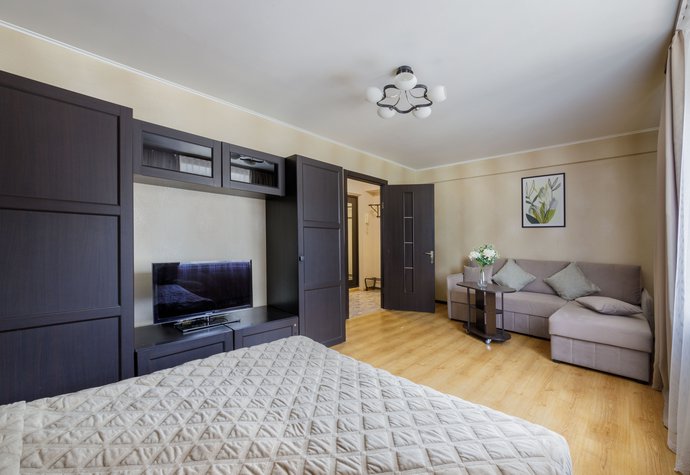 Звенигородское шоссе,13