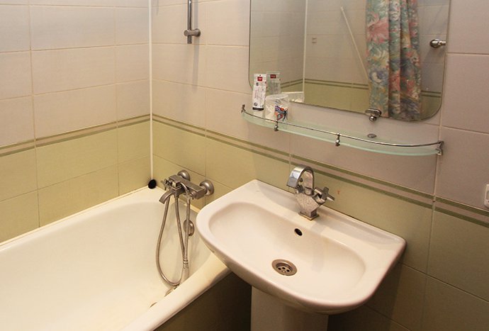 Площадь Победы (ул. Генерала Ермолова, 2)