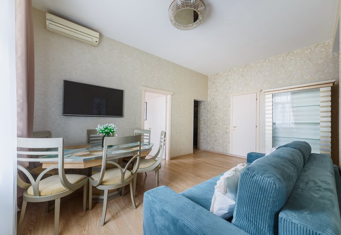 1-я Тверская-Ямская 13/1 (7)