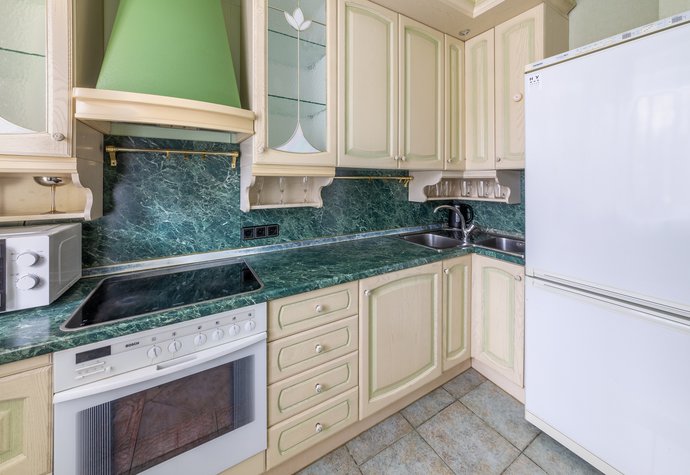 Большая Спасская ул., 8