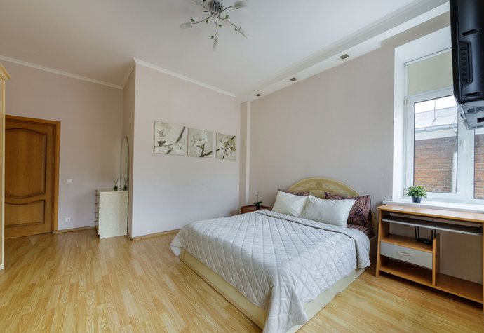 ул. Тверская, 6