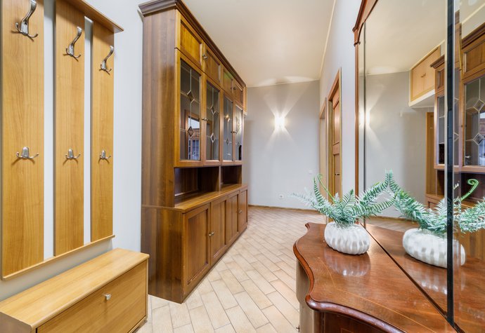 ул. Большая Дорогомиловская, 7