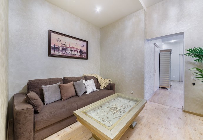 1-я Тверская-Ямская 13/1 (7)