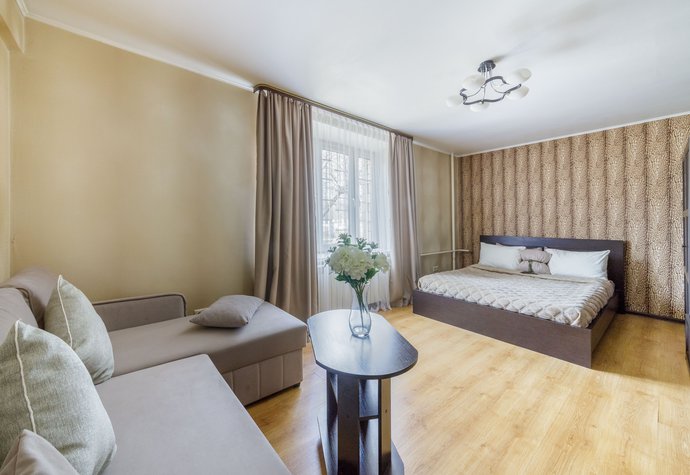 Звенигородское шоссе,13