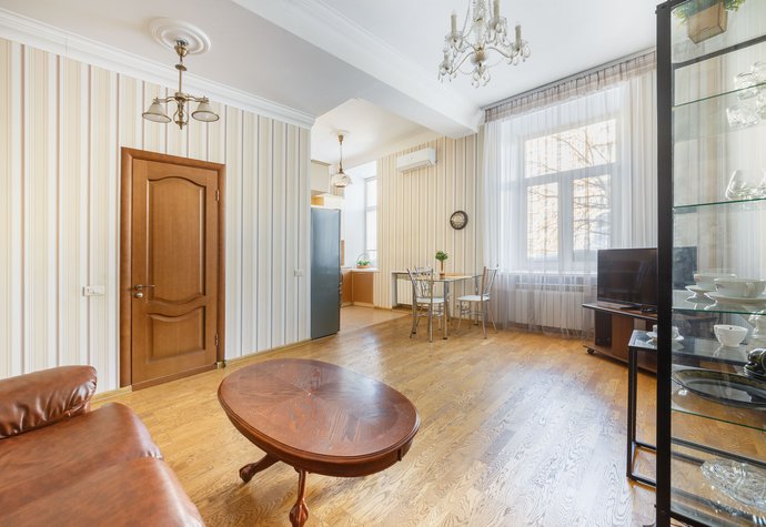 наб. Тараса Шевченко, 5