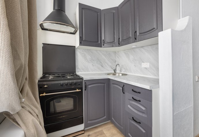 ул. 1905 года (ул. Живова, 10)