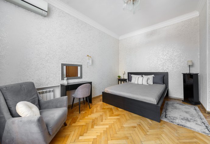 наб. Тараса Шевченко, 5