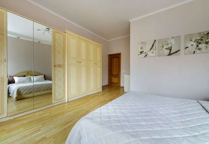 ул. Тверская, 6